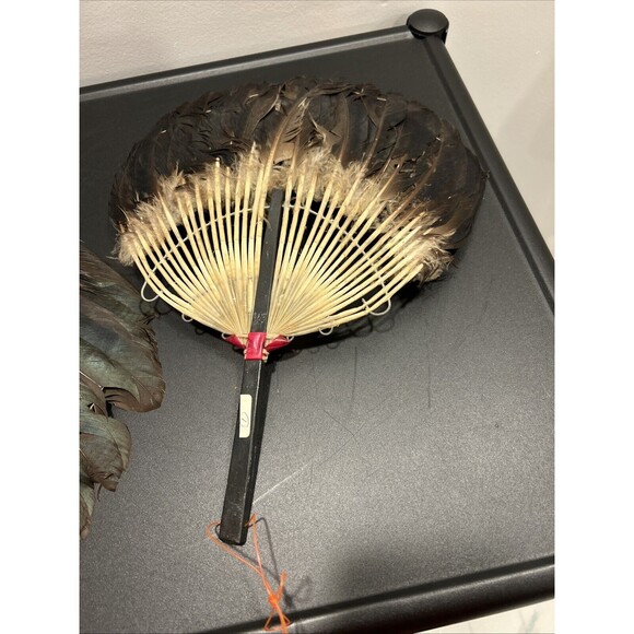 Vintage Asian Chinese Pien Mien Feather Fan Hand Fan Pair Set Of 2 Goose/duck? - Picture 2 of 14
